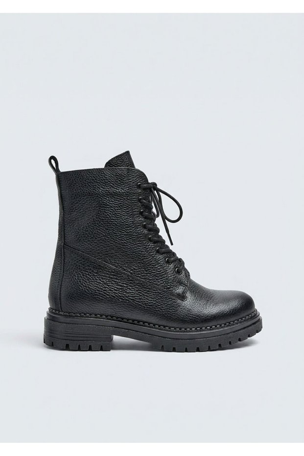26K436 Genuine Leather Boots for Women