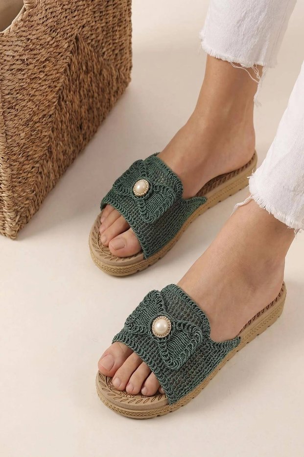 Accessories Detailed Straw Slippers