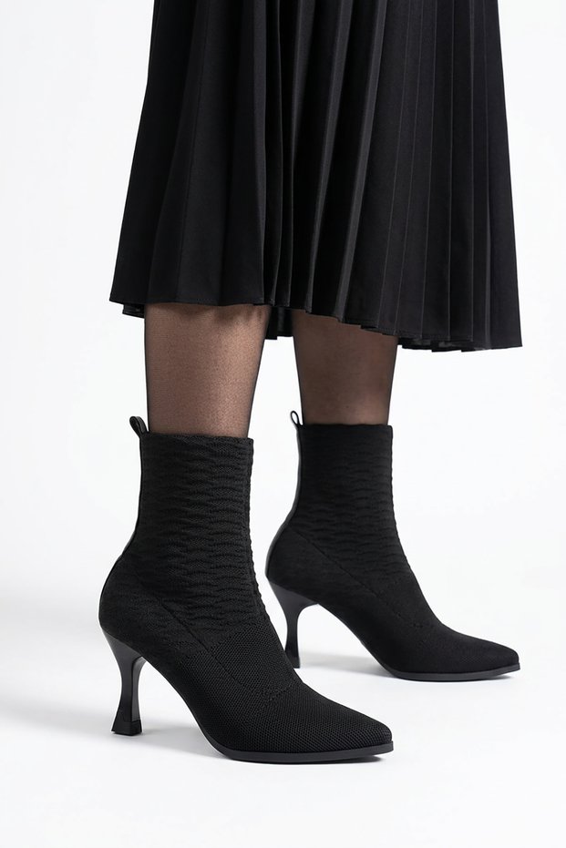 Tuter Knitwear Patterned Thin Heeled Women's Boots Black