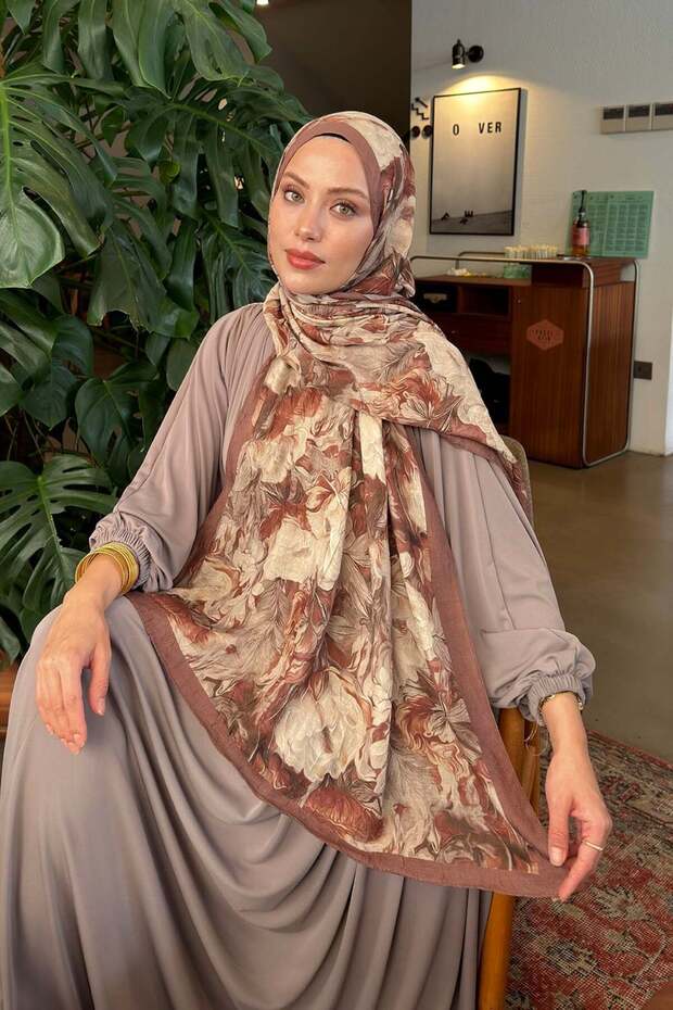 Vintage Flower Pattern Bamboo Shawl Milk Coffee