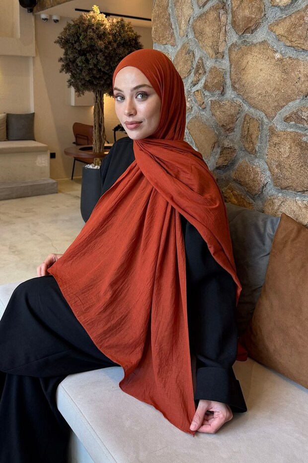 Rami Shawl Tile