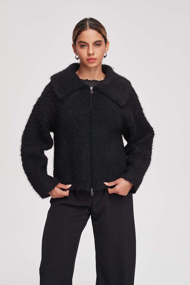 Plain Long-Sleeve Zip-Up Jacket