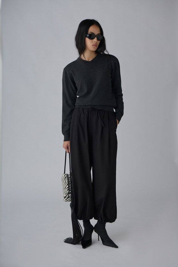 Smoked Mona V-Neck Sweater