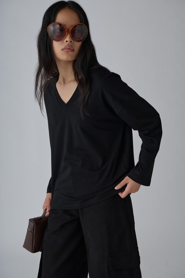 Black Corrie V-Neck Long Sleeve T-Shirt