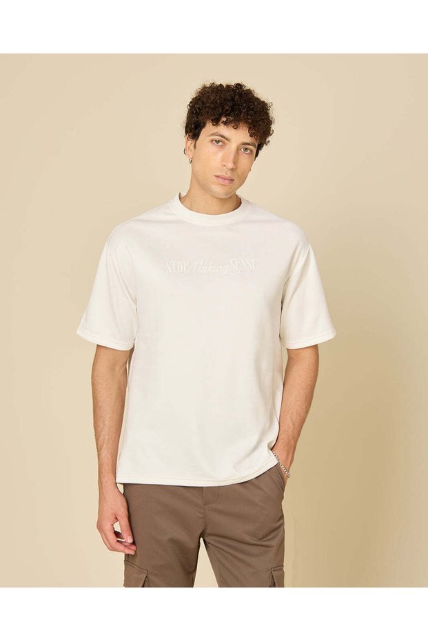 Men White Plain Suede Finish T-Shirt