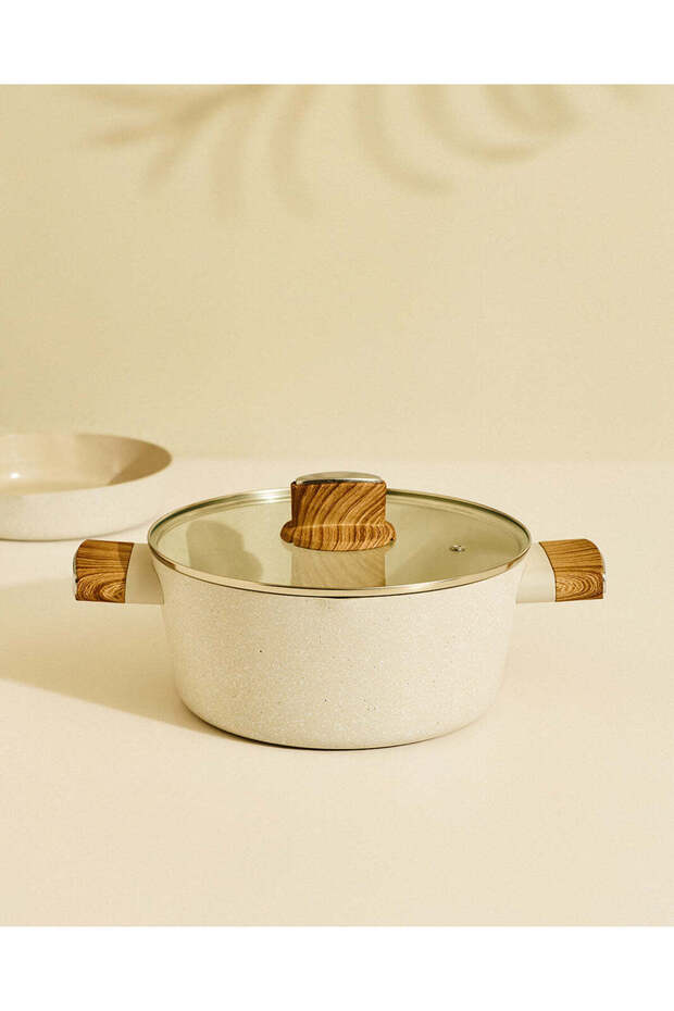 Beige Marble Non-Stick Dutch Oven With Glass Lid 24cm