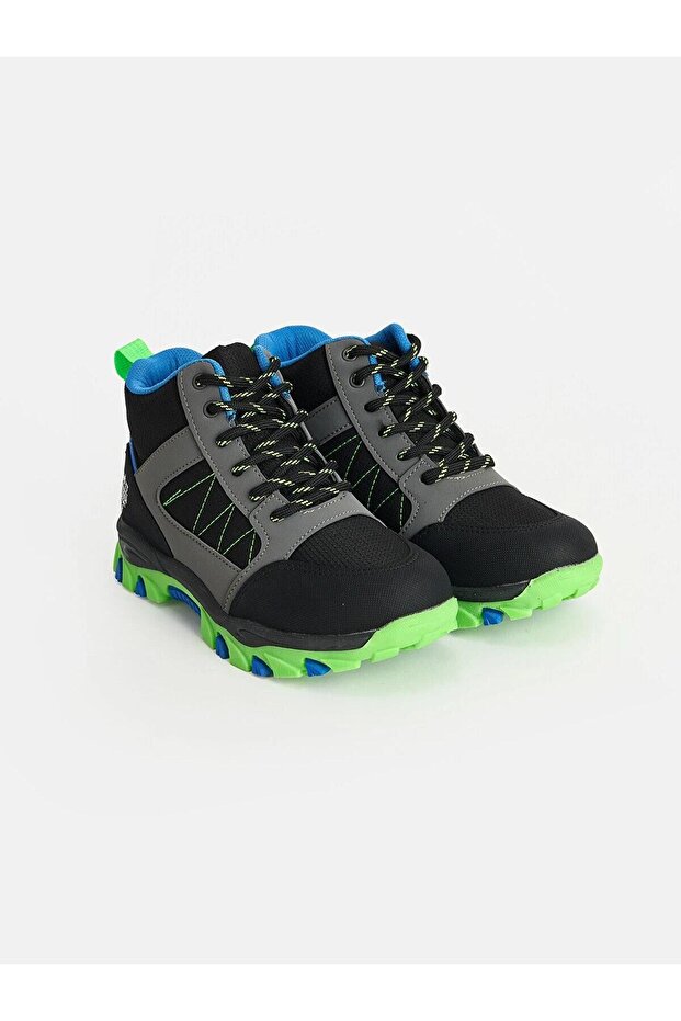 Lace-Up Boys' Boots (W6)