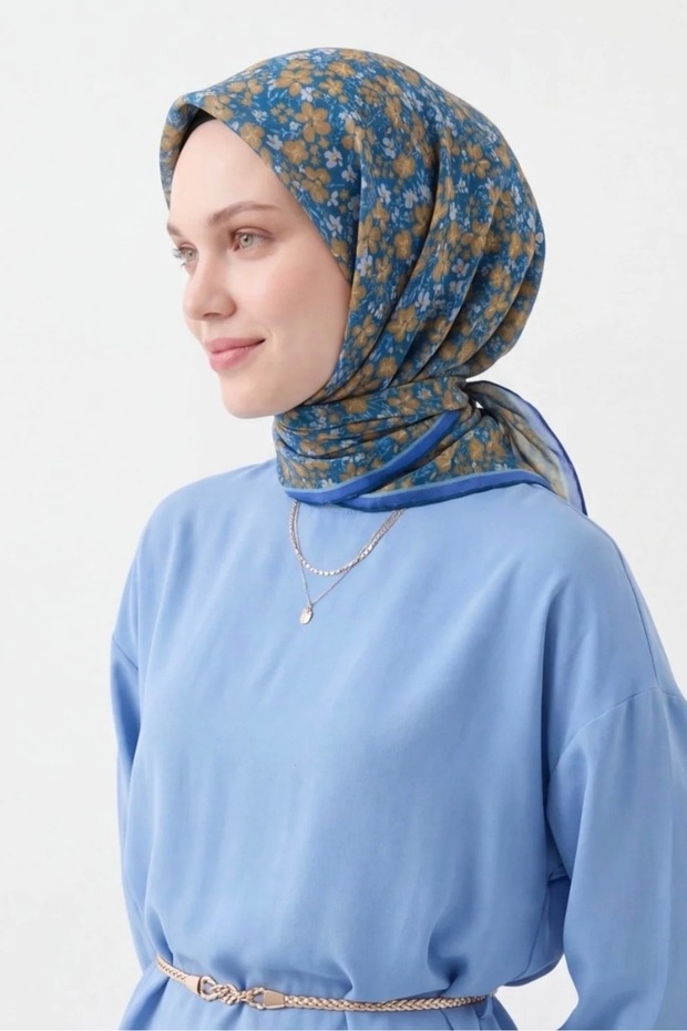 Mini Floral Pattern Soft Cotton Scarf