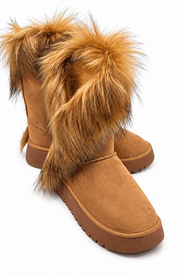 Cool Women's Tan Plush Fur Winter Boots