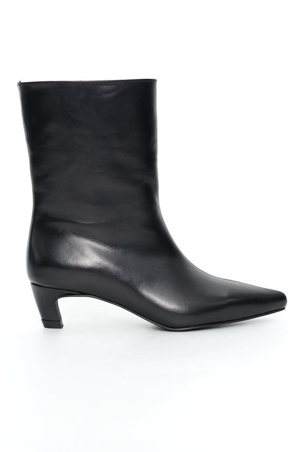Genuine Leather Short Heeled Black Women's Boots -Zb570