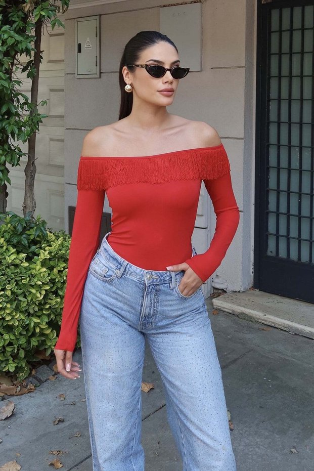 Diver Fabric Tasseled Madonna Collar Crop Top Red