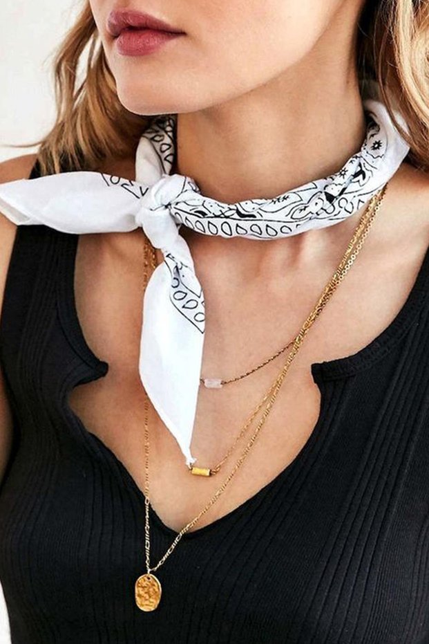 Bandana albă