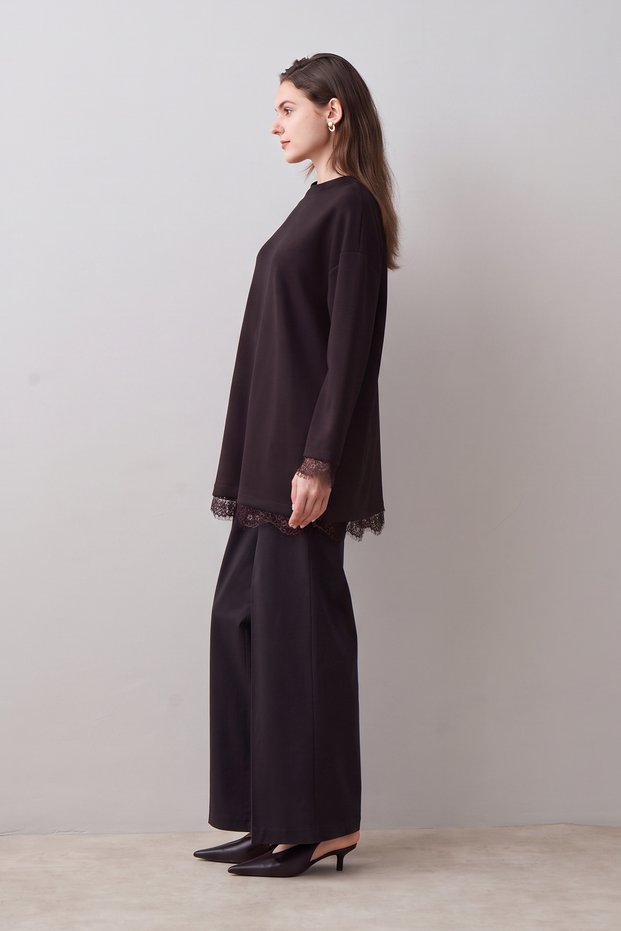 Soft Textured Scalloped Sweat
