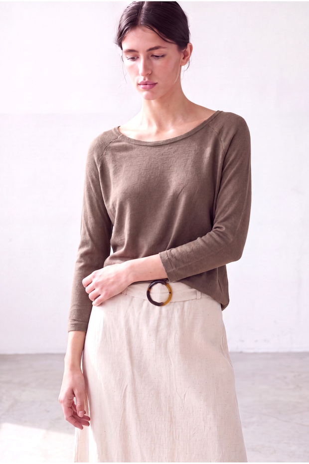 Sand Color Women's Sand Color Viscose Blended Wide Crew Neck Long Sleeve Oval Hem Blouse Eliza