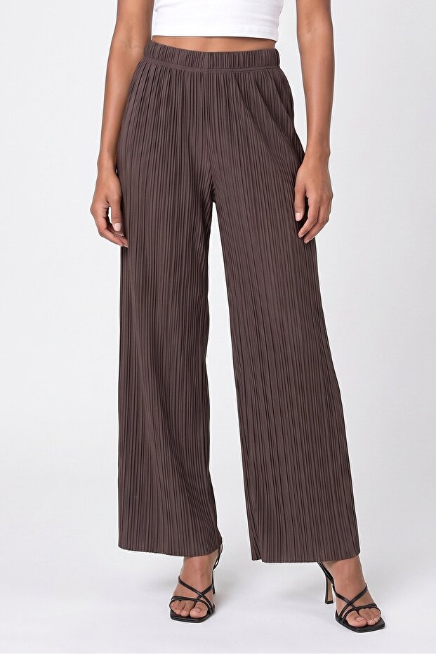 Women Cropped Fit Textured Wide Pants, Dark Brown