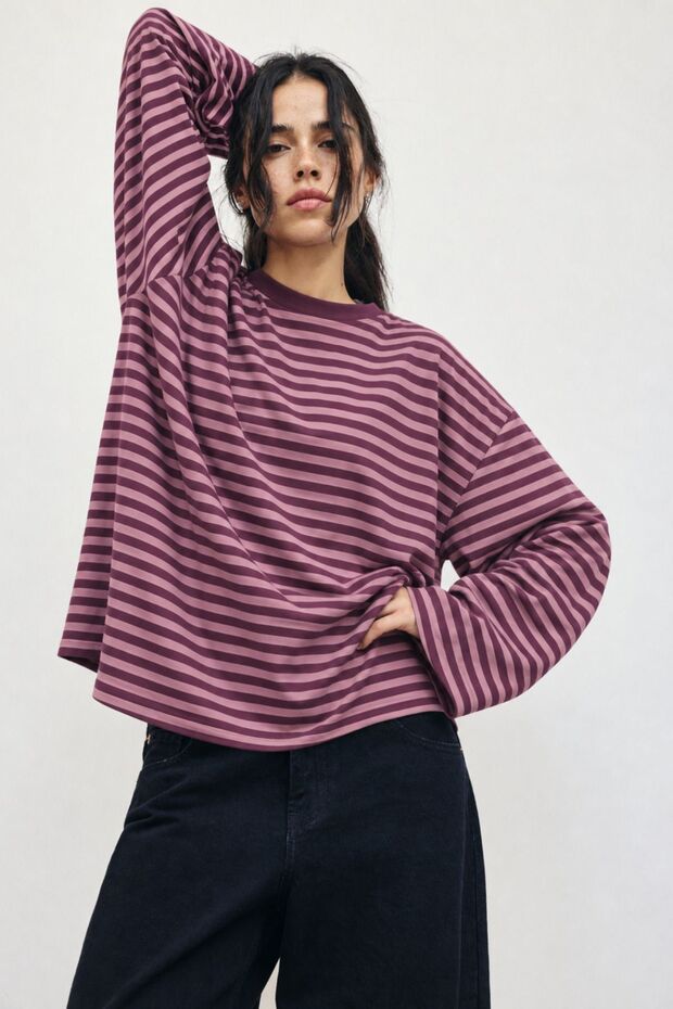 Bipantolon Women's Oversize Striped Crew Neck Sweatshirt