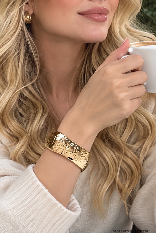 Gold Color Mica Bracelet