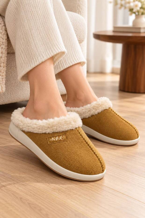 Luxury Stylish Women's Home Slippers with Fur Inside the Sole (Small in Size, Order 1 Size up)