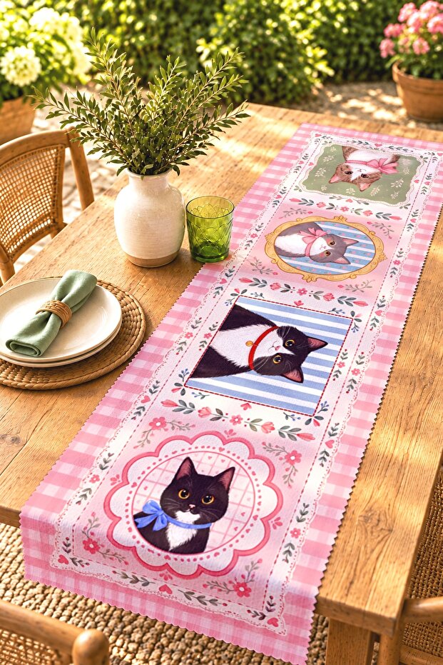 Framed Cats Patterned Runner / Tablecloth / Placemat