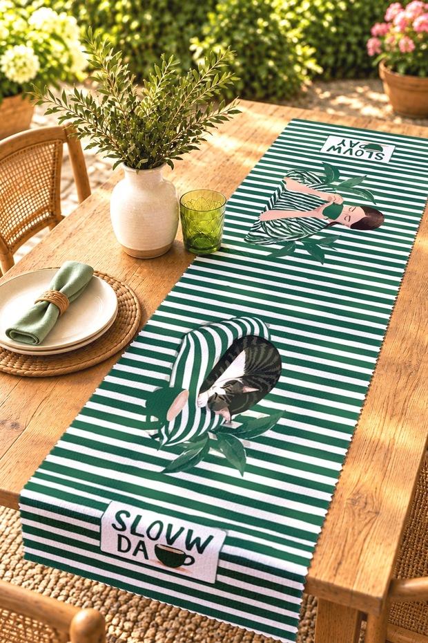 Green Striped Coffee Cat Patterned Runner/Tablecloth/American Service Mat