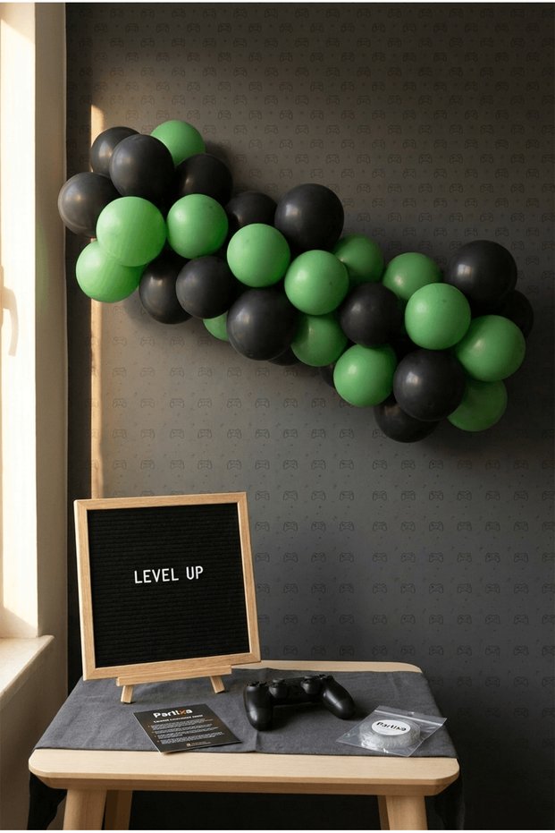 Gamer Video Game Birthday Decoration Classic Set Black Felt Letter Board with Stand and Balloon Chain