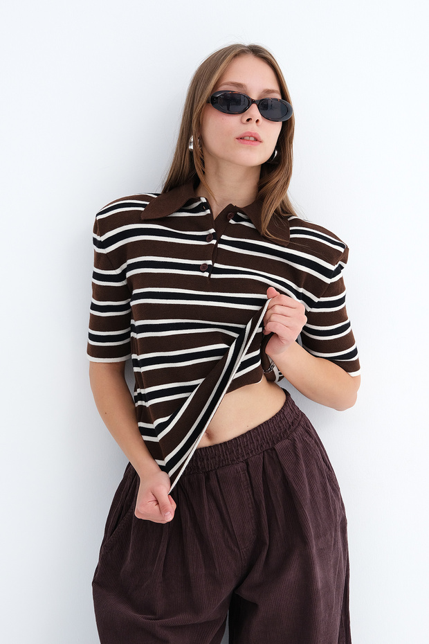 Padded Short Sleeve Knitwear T261100