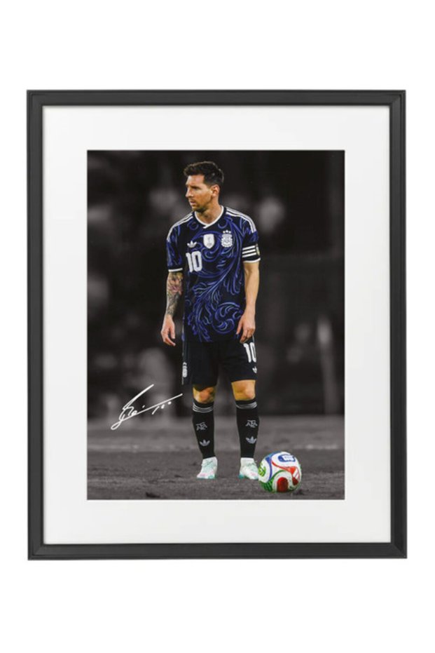 Lionel Messi Argentina 2026 World Cup Framed Poster with Printed Autograph 50x40cm - Football Memorabilia, Soccer Collectible, Gift for Fans , Man Cave