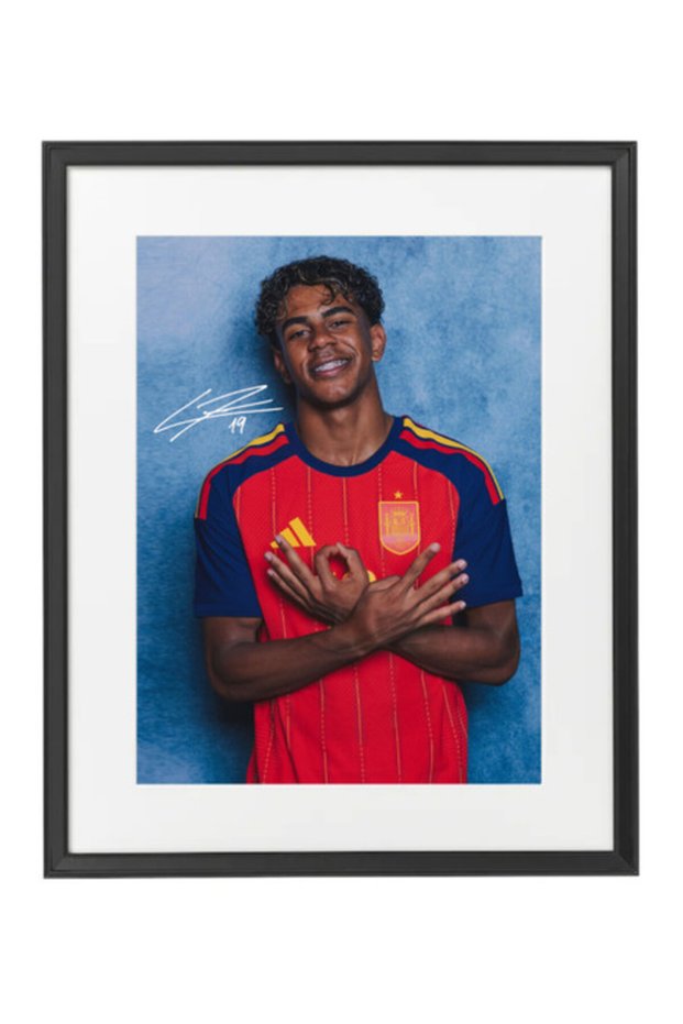 Lamine Yamal Spain FIFA World Cup 2026 Printed Autograph Framed Poster 50x40cm, Football Wall Art Décor, Football Memorabilia, Soccer Fans Gift