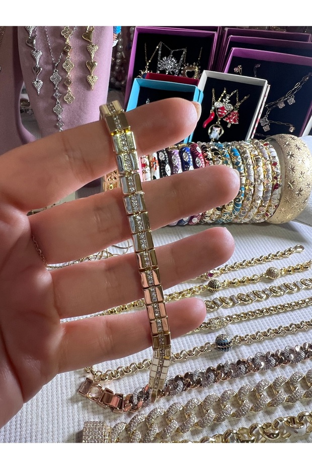 Accessories, Keleçpe Appearance, Stoned Steel & Xuping Bracelet