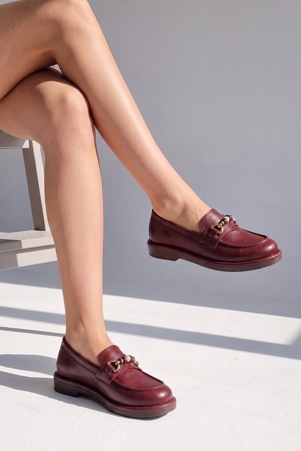 Maia Vita Women's Loafer 0012931 Cherry Rustic