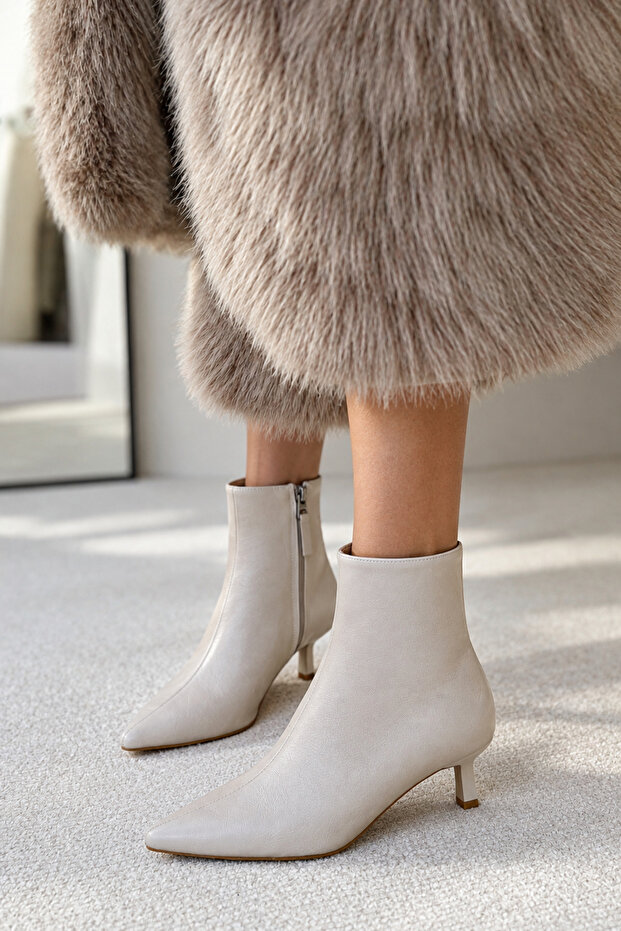 Kiss Pointed Toe Kitten Heel Zippered Women's Boots Bootie Beige Skin