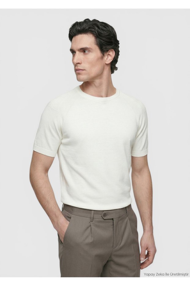 Ecru Crew Neck Plain Knit Knitwear