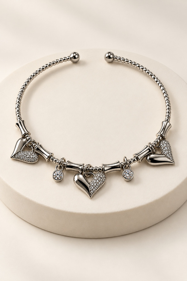 Adjustable Steel Bracelet Suitable for Young People and Children, Heart Figured Zircon Stone Charm Model, Silver Color