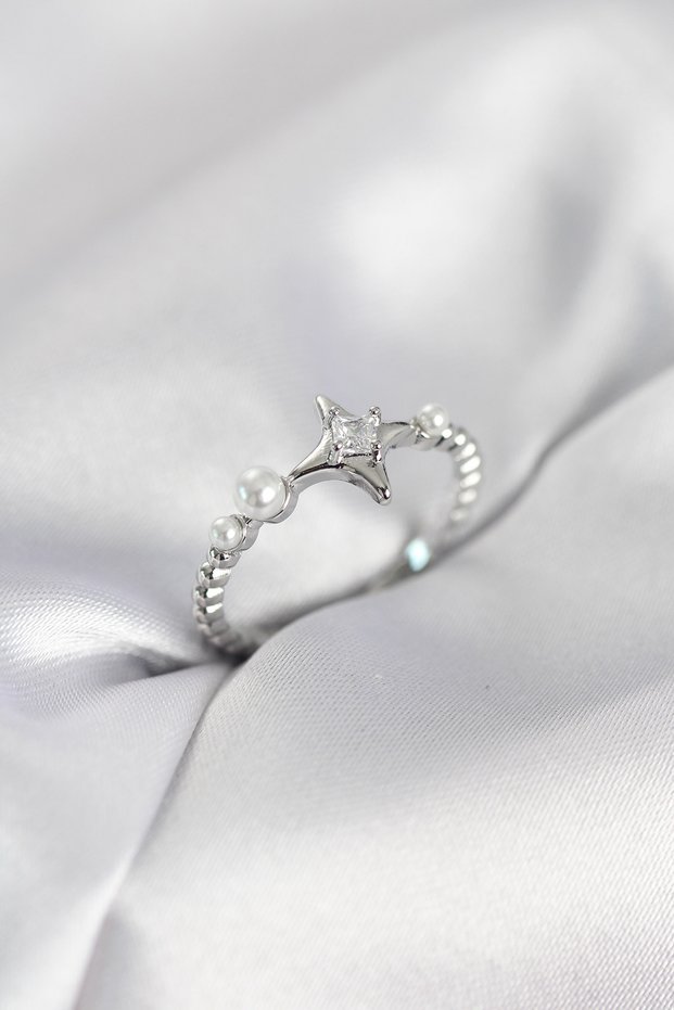 Minimal Polar Star Model Zircon Stone Silver Color Women's Ring