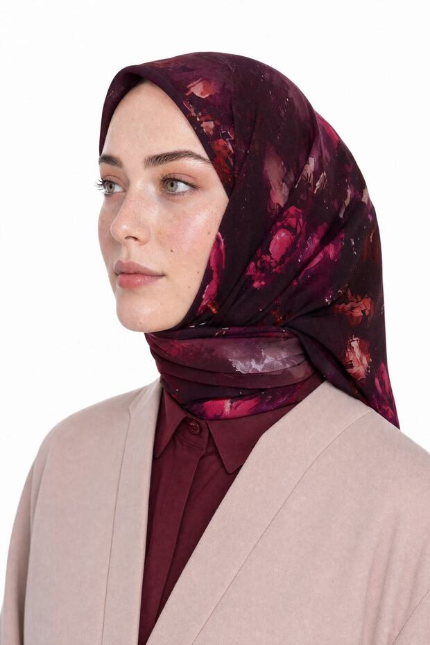 وشاح حرير من هيبي بنمط ميل