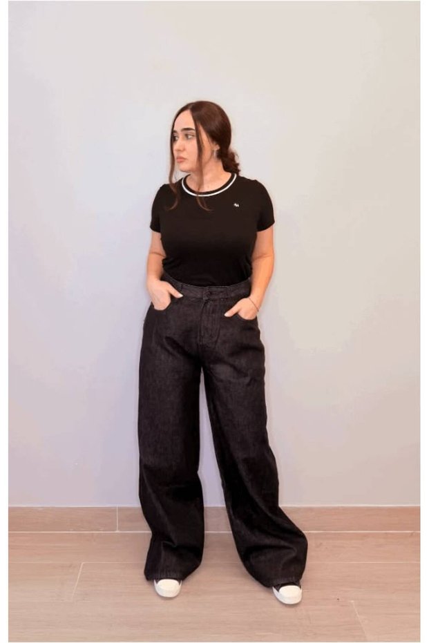 Women’s High-Waisted Wide-Leg Denim Jeans – Black