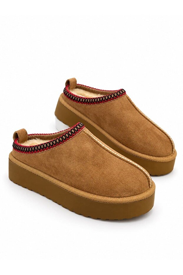 Women's Fur Lined Thick Sole Closed Front Daily Winter Slippers in Tan Suede