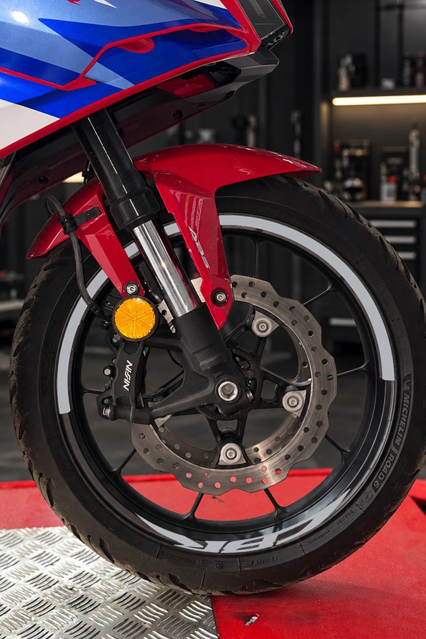 Cbr Lettered Half Rim Stripe Sticker Set for Honda Cbr Motorcycle Group (Front and Rear Enough)