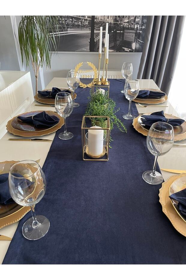 İnci Dertsiz Velvet Textured Runner Navy Blue (Napkins Not Included)