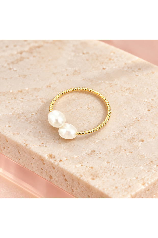 Duo Pearl Twist Ring - Ivory