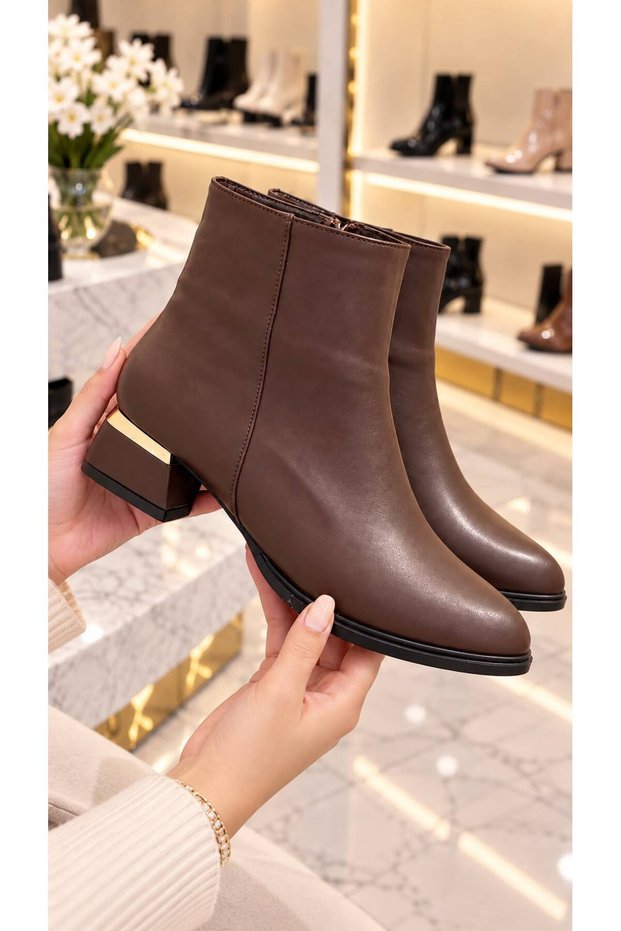 Basic Heel Gold Detail Oval Toe Side Zipper Boots