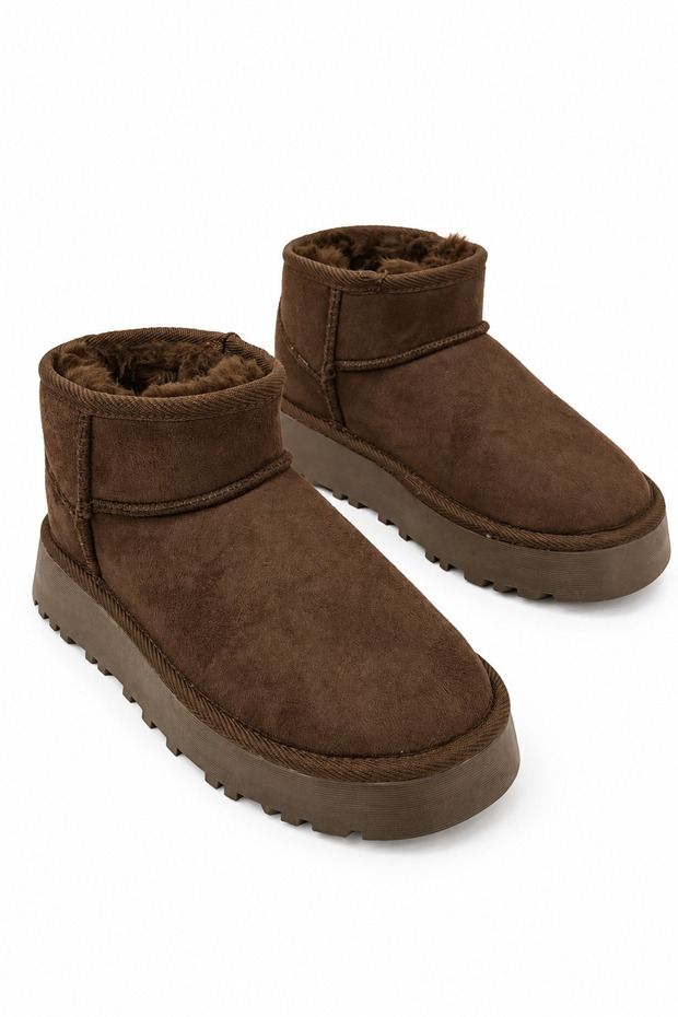 Women's Thick Sole Brown Fur Boots Km021
