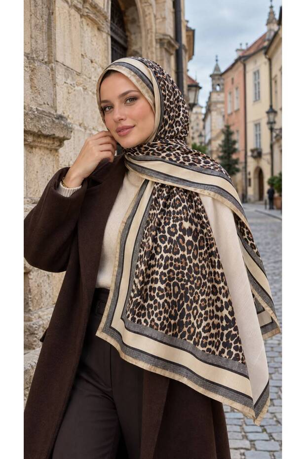 Beige Leopard Patterned Women's Hijab Shawl 90X180 cm