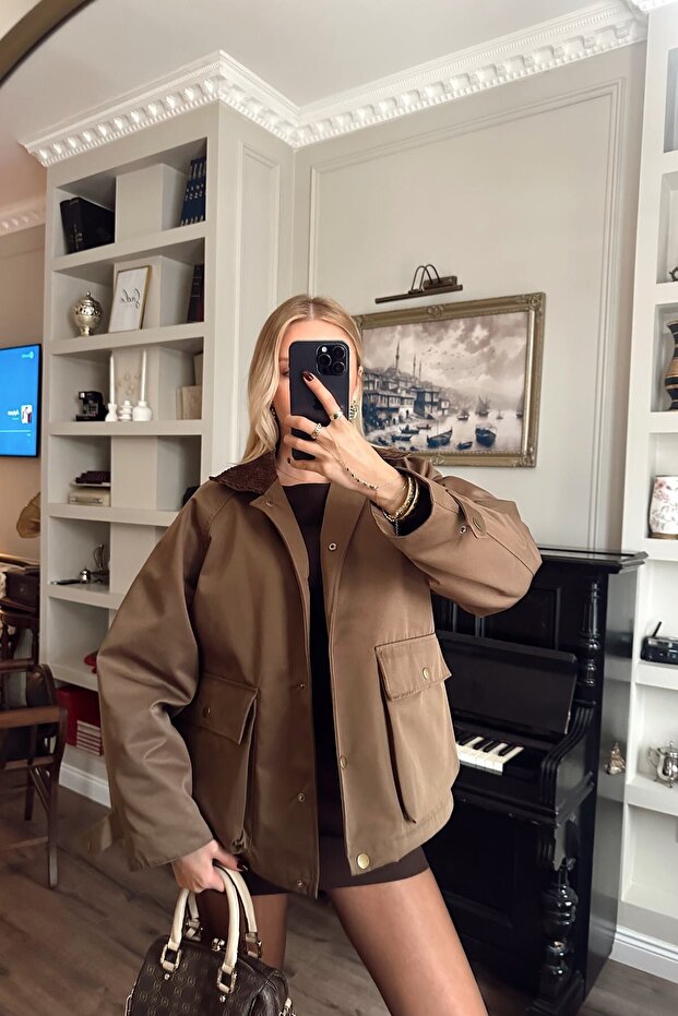 VELVET COLLAR GABARDIN COAT