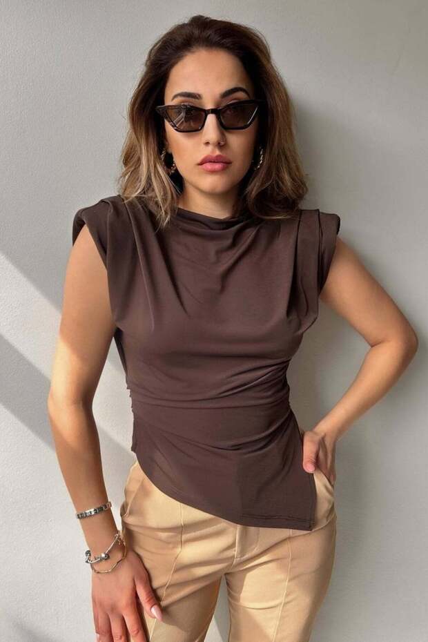 Padded Shoulders Draped Sleeveless Blouse BROWN