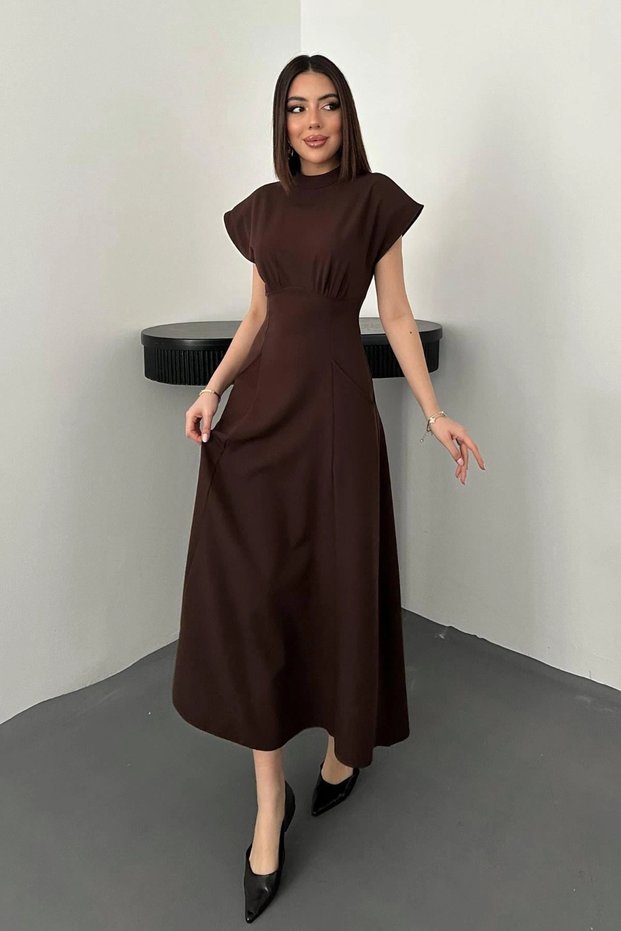 Women's Brown High-Neck Short-Sleeved Waist-Fitted Flowy Midi Dress with Flared Skirt
