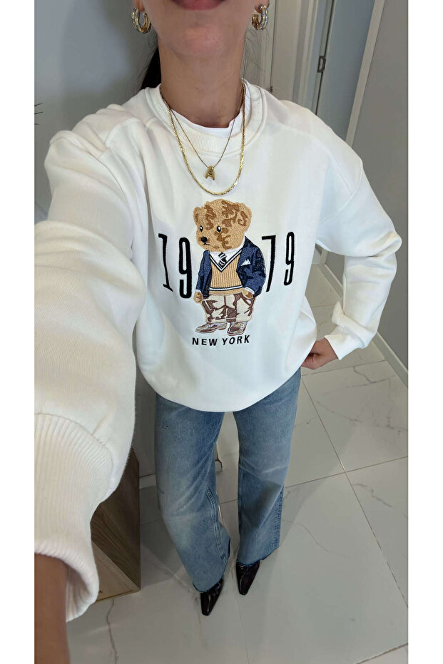 Dolted Ecru Teddy Printed Sweatshirt