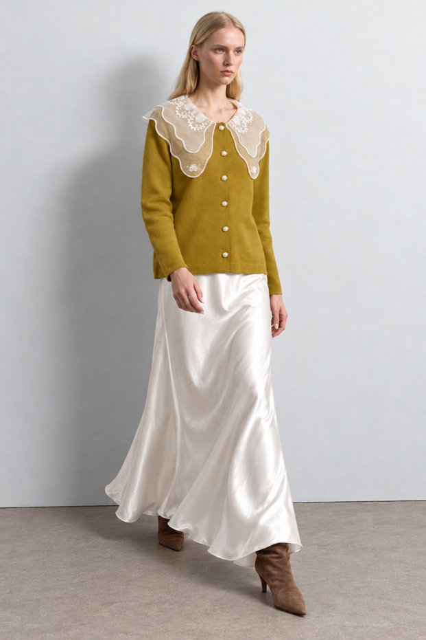 Oil Green Laced Collar Detailed Knitwear Cardigan with Front Buttons and Comfortable Cut