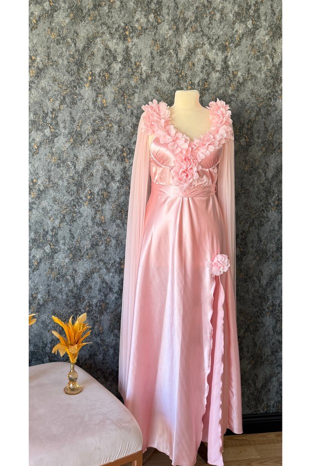 Special Design Rose Detailed Satin Long Nightgown (Boxed)