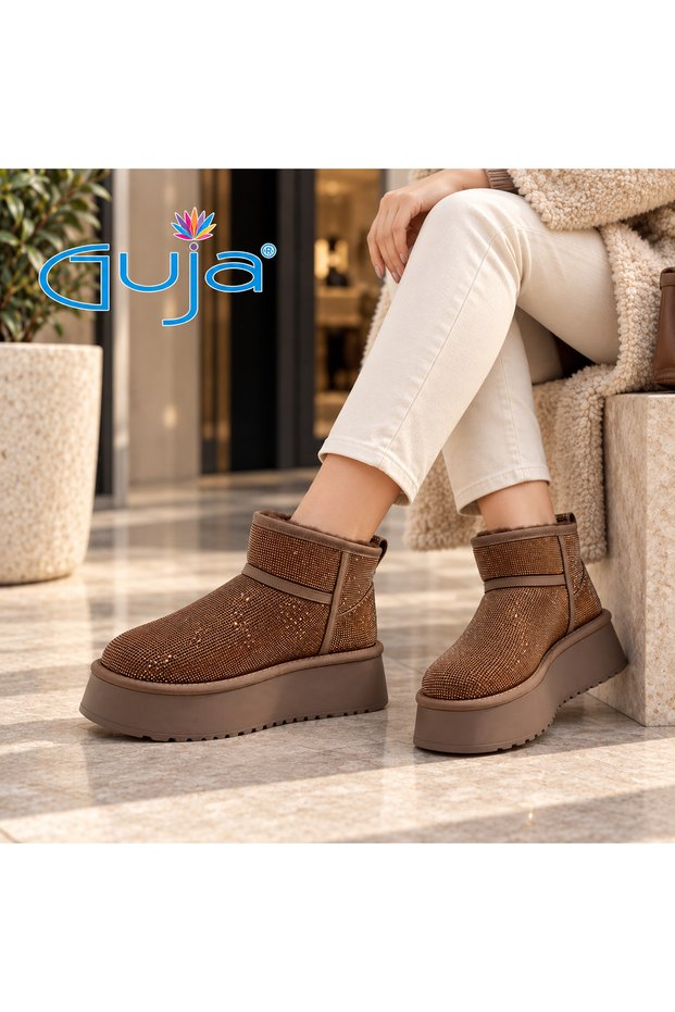 26K430-9 Boots with Stone Fur Lining
